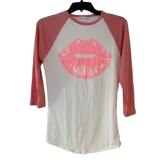 LuLaRoe NWT Randy TShirt Crew Neck Lip Kiss Long Sleeve White & Pink Size XXS - Picture 1 of 7